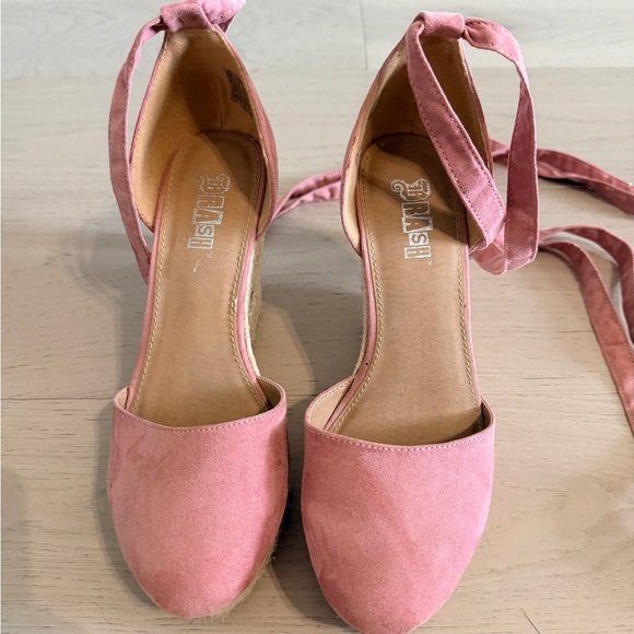 Wedges - Picture 2 of 3